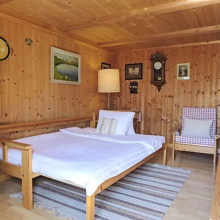 Esther By Interhome *